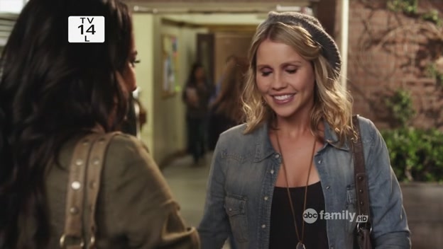 VampireDiariesWorld-dot-org_PrettyLitlteLiarsS02E04-2090.jpg