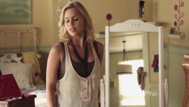 VampireDiariesWorld-dot-Org_PrettyLittleLiars2x06-0890.jpg