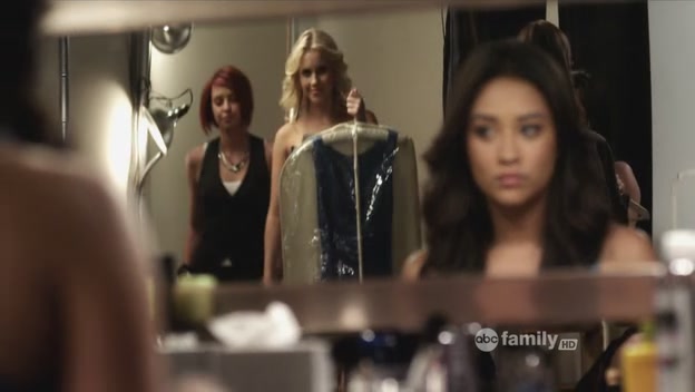VampireDiariesWorld-dot-Org_PrettyLittleLiars2x06-1356.jpg