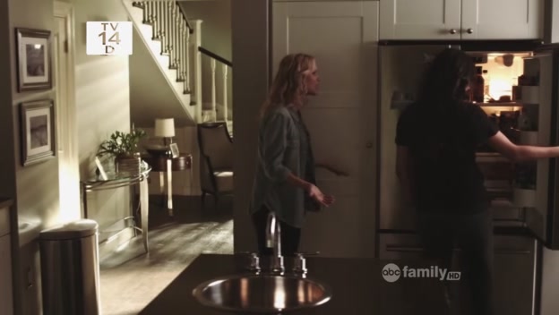 VampireDiariesWorld-dot-Org_PrettyLittleLiarsS02E09-4079.jpg