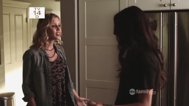 VampireDiariesWorld-dot-Org_PrettyLittleLiarsS02E09-4083.jpg