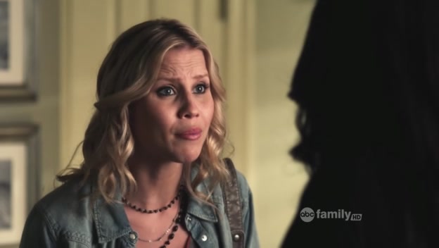 VampireDiariesWorld-dot-Org_PrettyLittleLiarsS02E09-4090.jpg