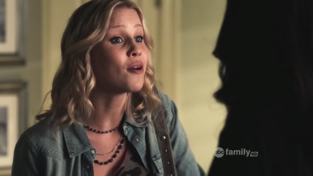 VampireDiariesWorld-dot-Org_PrettyLittleLiarsS02E09-4095.jpg