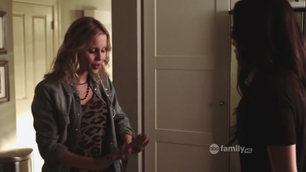 VampireDiariesWorld-dot-Org_PrettyLittleLiarsS02E09-4101.jpg