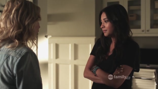 VampireDiariesWorld-dot-Org_PrettyLittleLiarsS02E09-4106.jpg
