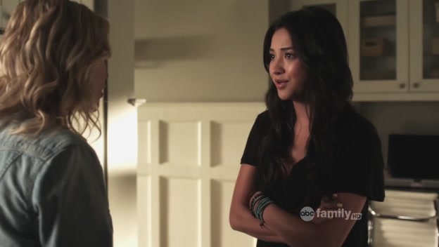 VampireDiariesWorld-dot-Org_PrettyLittleLiarsS02E09-4107.jpg