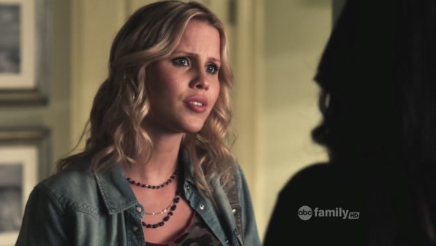 VampireDiariesWorld-dot-Org_PrettyLittleLiarsS02E09-4109.jpg