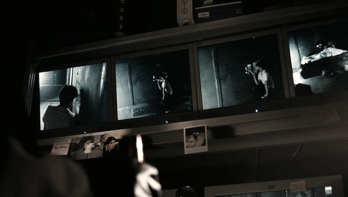 VampireDiariesWorld_dot_nl-Captivity1961.jpg