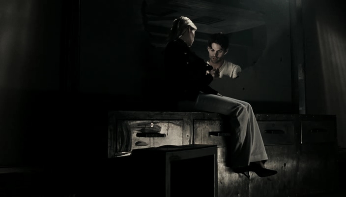 VampireDiariesWorld_dot_nl-Captivity2711.jpg