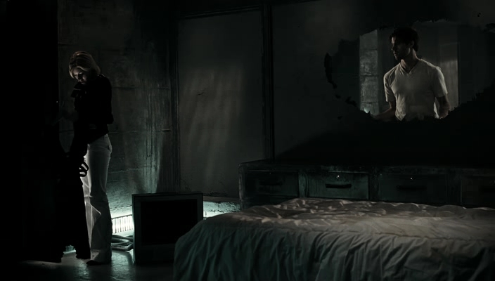 VampireDiariesWorld_dot_nl-Captivity2794.jpg