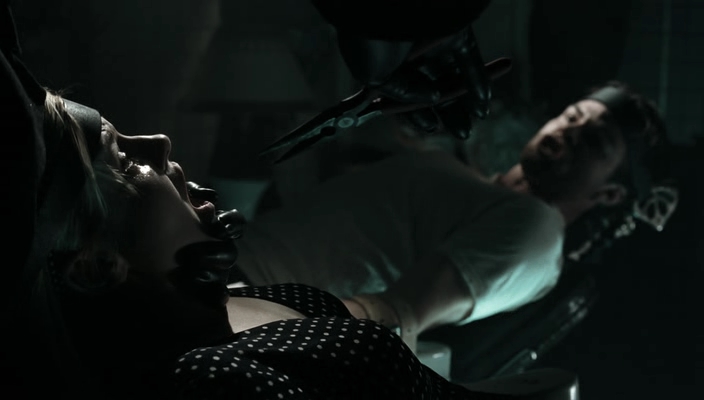 VampireDiariesWorld_dot_nl-Captivity3144.jpg
