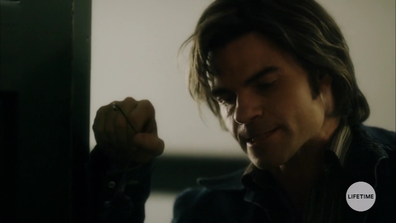 VampireDiariesWorld-dot-nl_TheLostWifeofRobertD00464.jpg
