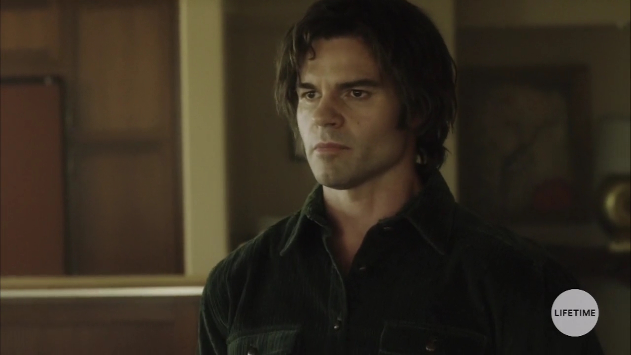 VampireDiariesWorld-dot-nl_TheLostWifeofRobertD02194.jpg