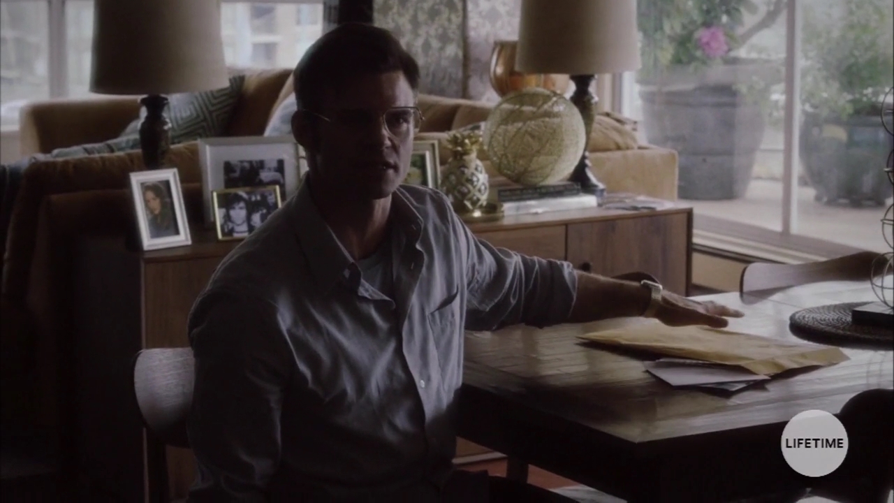 VampireDiariesWorld-dot-nl_TheLostWifeofRobertD04152.jpg