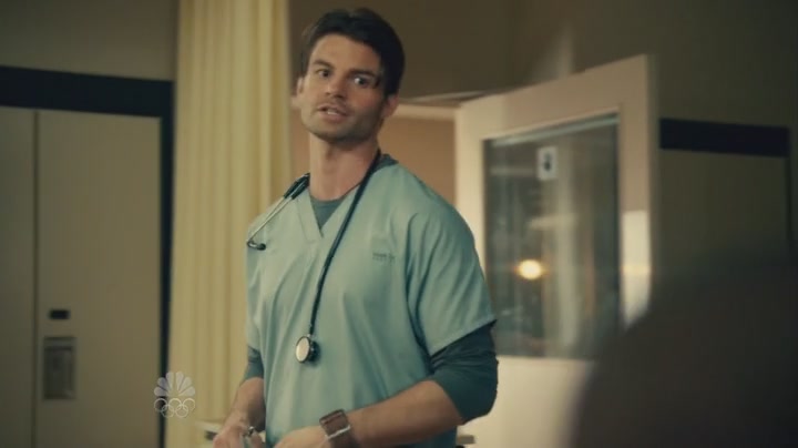 VampireDiariesWorld-dot-org_SavingHopeS01E01-1246.jpg