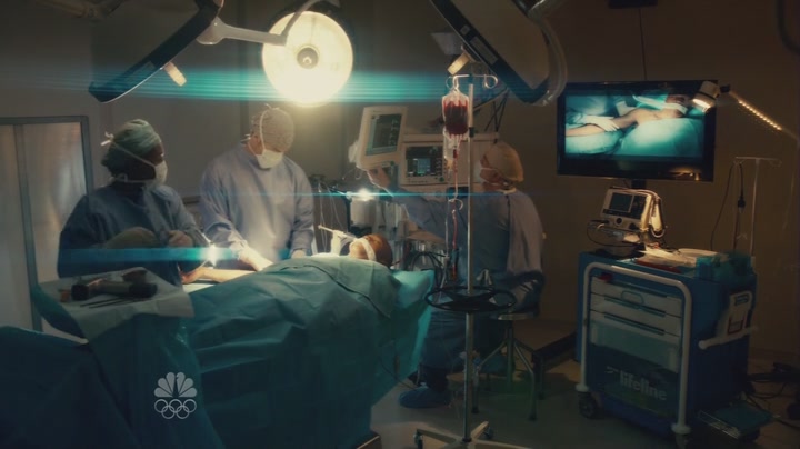 VampireDiariesWorld-dot-org_SavingHopeS01E01-2173.jpg