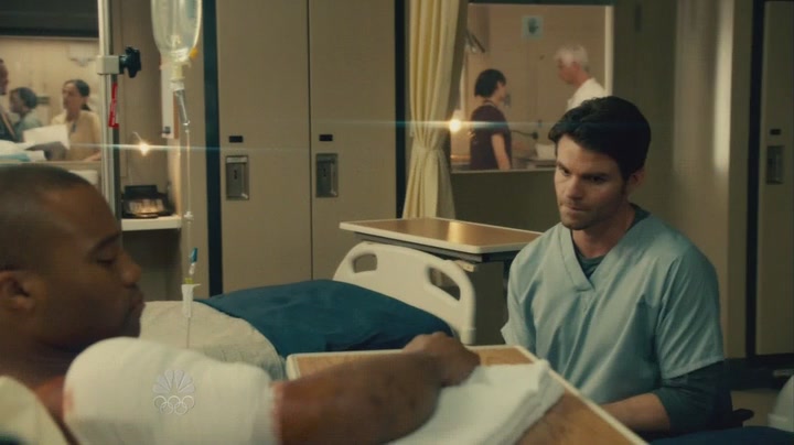 VampireDiariesWorld-dot-org_SavingHopeS01E01-2242.jpg