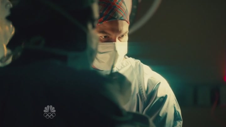 VampireDiariesWorld-dot-org_SavingHopeS01E01-2471.jpg