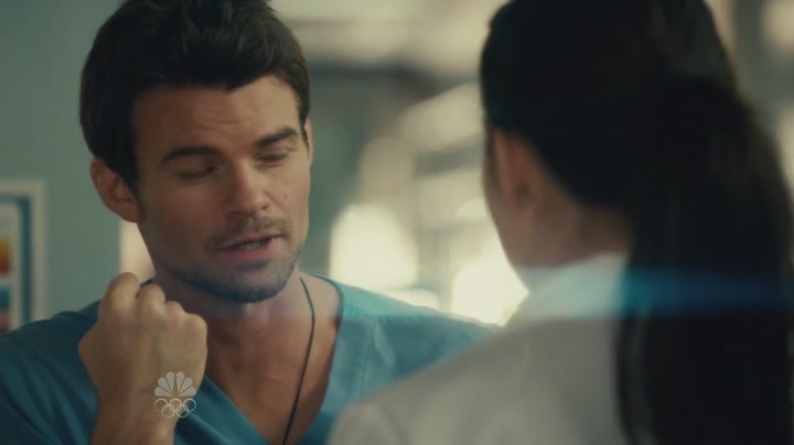 VampireDiariesWorld-dot-org_SavingHopeS01E03-0271.jpg