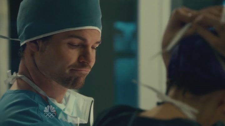 VampireDiariesWorld-dot-org_SavingHopeS01E03-1646.jpg