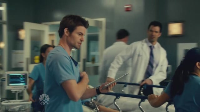 VampireDiariesWorld-dot-org_SavingHopeS01E04-0997.jpg