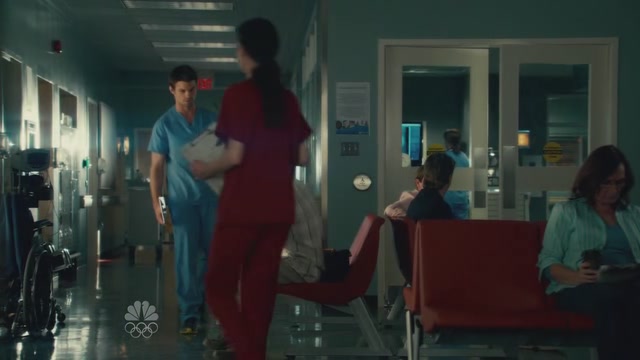 VampireDiariesWorld-dot-org_SavingHopeS01E04-1184.jpg