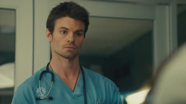 VampireDiariesWorld-dot-org_SavingHopeS01E04-1409.jpg