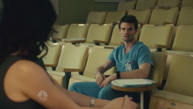 VampireDiariesWorld-dot-org_SavingHopeS01E05-0346.jpg