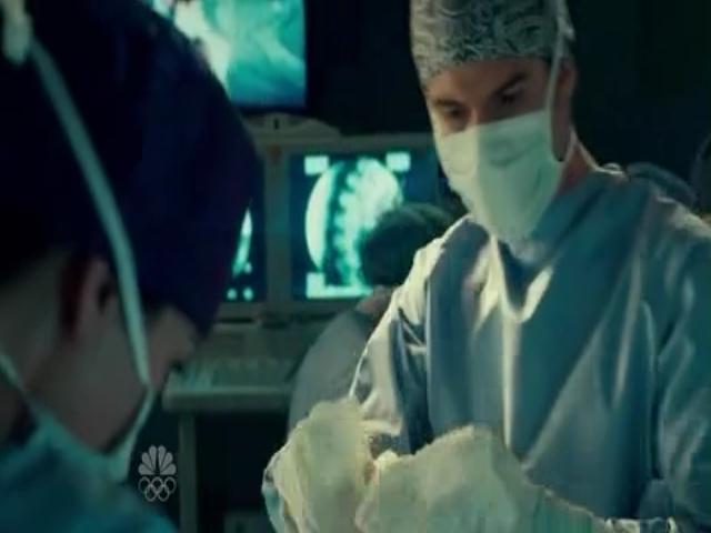 VampireDiariesWorld-dot-org_SavingHopeS01E06-0368.jpg