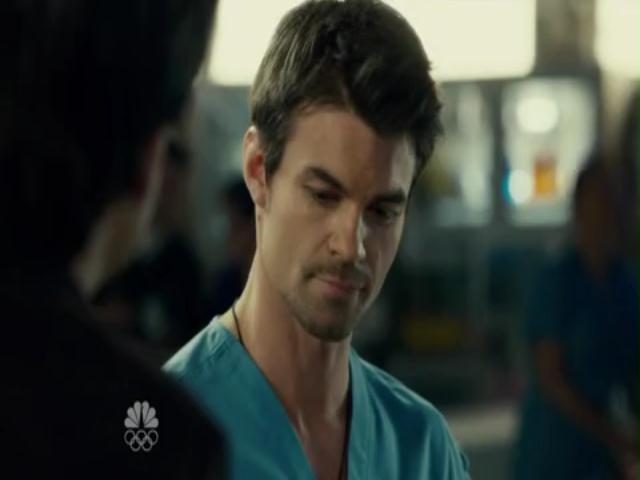 VampireDiariesWorld-dot-org_SavingHopeS01E07-1098.jpg