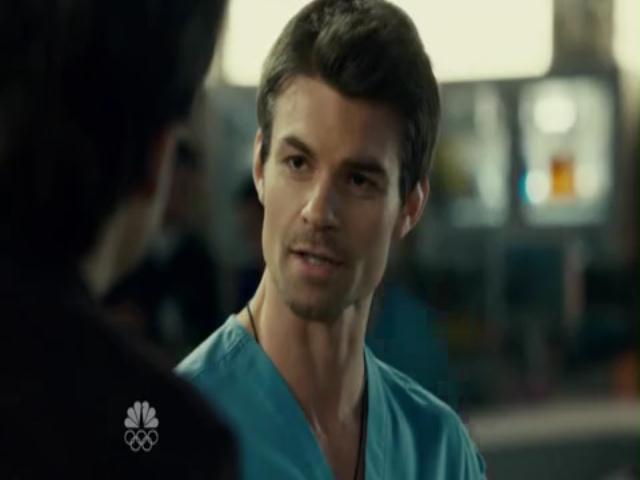 VampireDiariesWorld-dot-org_SavingHopeS01E07-1100.jpg