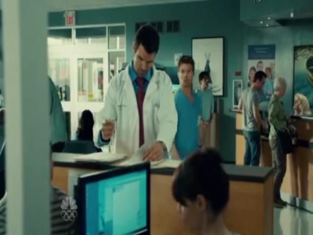 VampireDiariesWorld-dot-org_SavingHopeS01E07-1480.jpg