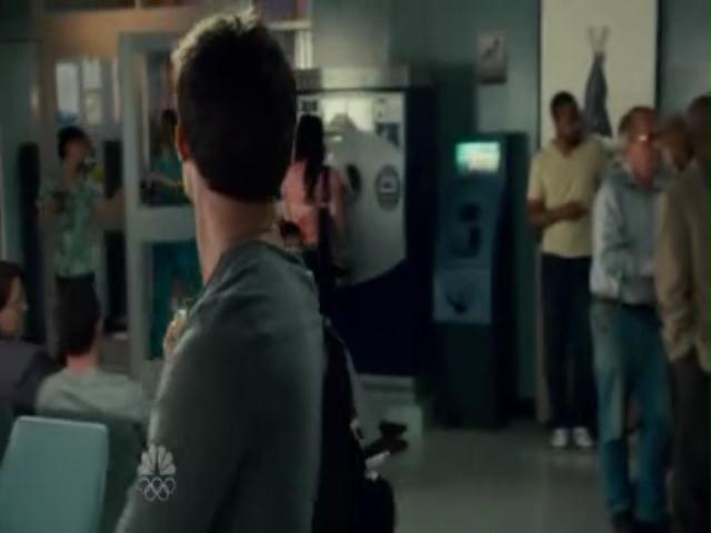 VampireDiariesWorld-dot-org_SavingHopeS01E07-2393.jpg