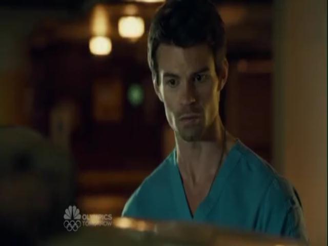 VampireDiariesWorld-dot-org_SavingHopeS01E08-1753.jpg