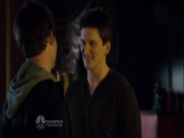 VampireDiariesWorld-dot-org_SavingHopeS01E08-2116.jpg