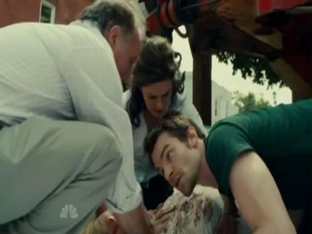 VampireDiariesWorld-dot-org_SavingHopeS01E10-1194.jpg