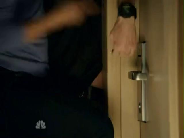 VampireDiariesWorld-dot-org_SavingHopeS01E10-1960.jpg