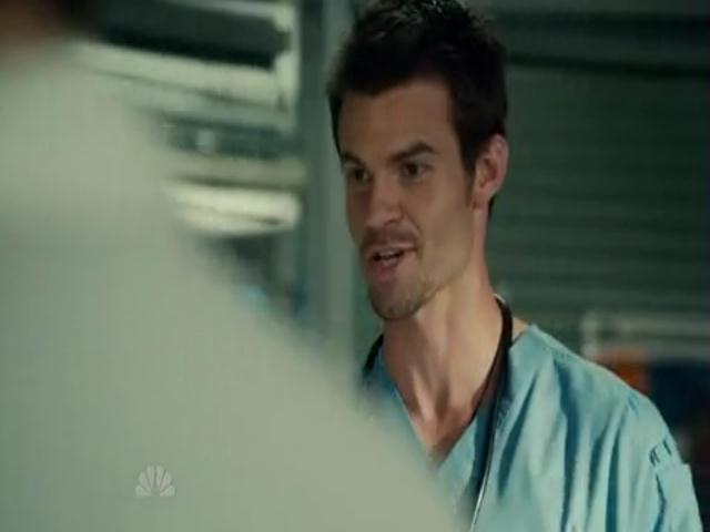 VampireDiariesWorld-dot-org_SavingHopeS01E11-0370.jpg