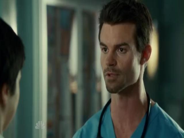 VampireDiariesWorld-dot-org_SavingHopeS01E11-0442.jpg