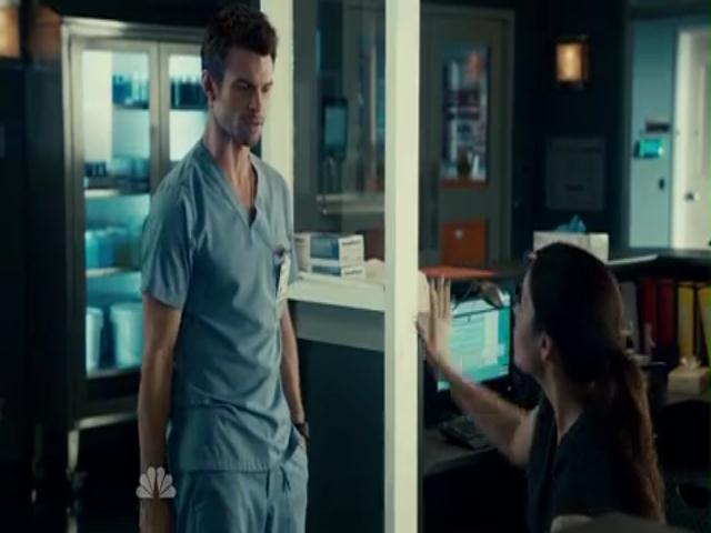 VampireDiariesWorld-dot-org_SavingHopeS01E11-1775.jpg