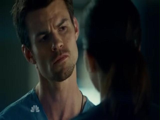 VampireDiariesWorld-dot-org_SavingHopeS01E11-1987.jpg