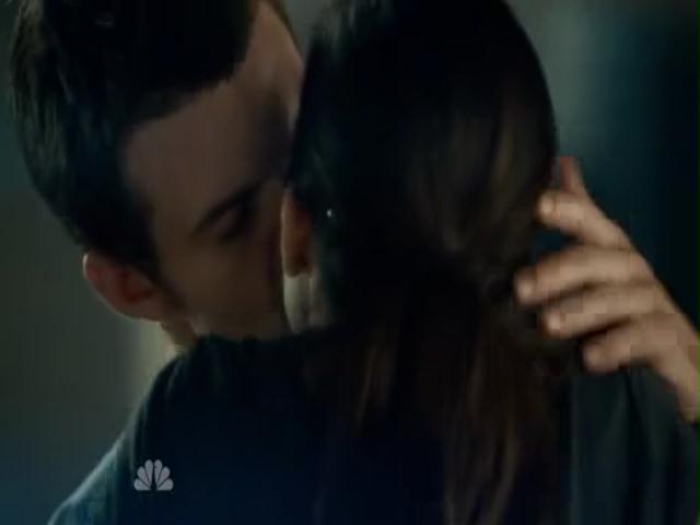 VampireDiariesWorld-dot-org_SavingHopeS01E11-2001.jpg