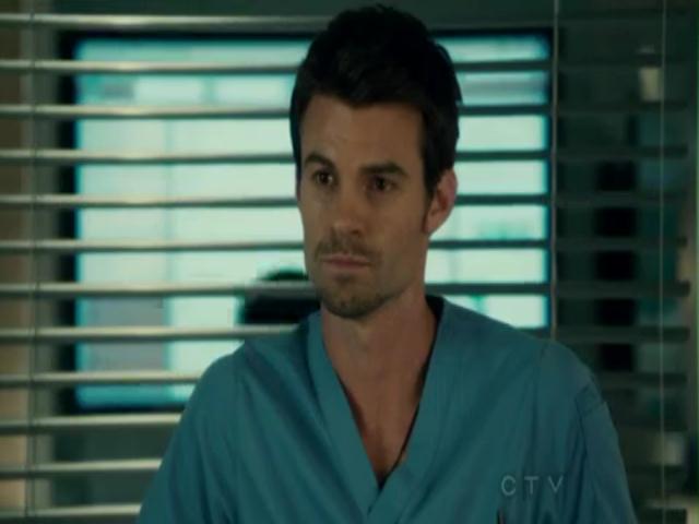 VampireDiariesWorld-dot-org_SavingHopeS01E12-0731.jpg