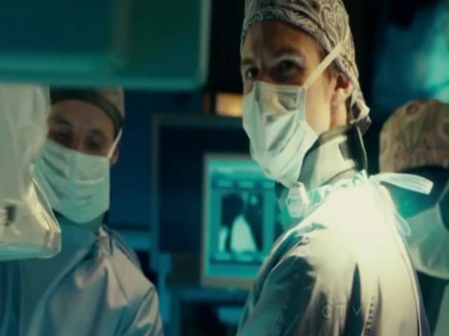 VampireDiariesWorld-dot-org_SavingHopeS01E12-1238.jpg