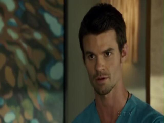 VampireDiariesWorld-dot-org_SavingHopeS01E12-1404.jpg