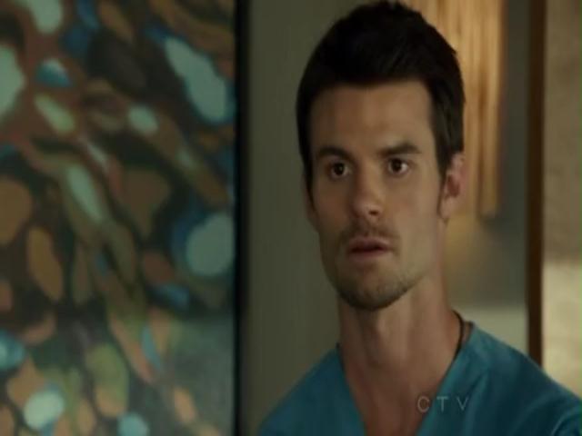 VampireDiariesWorld-dot-org_SavingHopeS01E12-1413.jpg