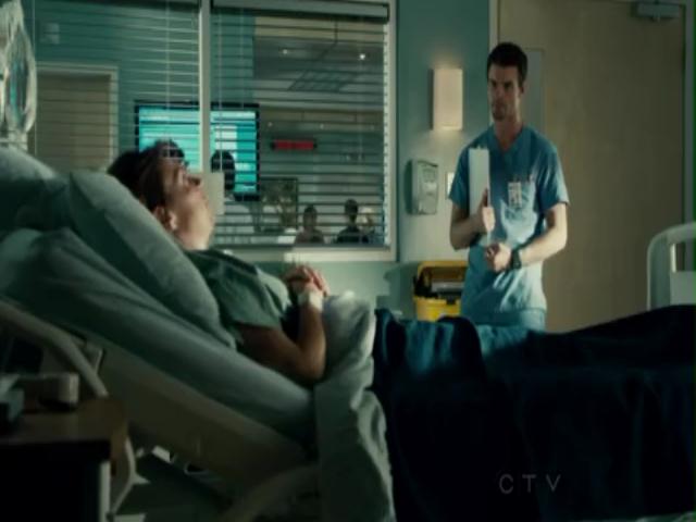 VampireDiariesWorld-dot-org_SavingHopeS01E12-1849.jpg