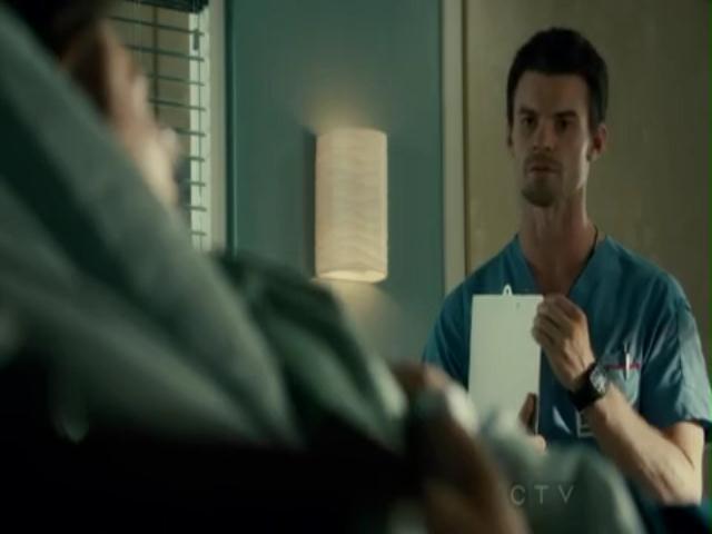 VampireDiariesWorld-dot-org_SavingHopeS01E12-1876.jpg
