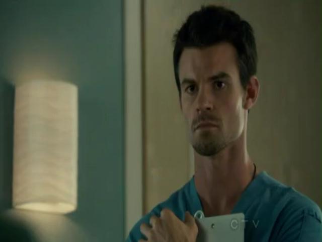 VampireDiariesWorld-dot-org_SavingHopeS01E12-1898.jpg