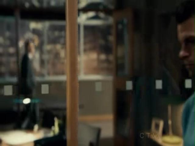 VampireDiariesWorld-dot-org_SavingHopeS01E12-2190.jpg